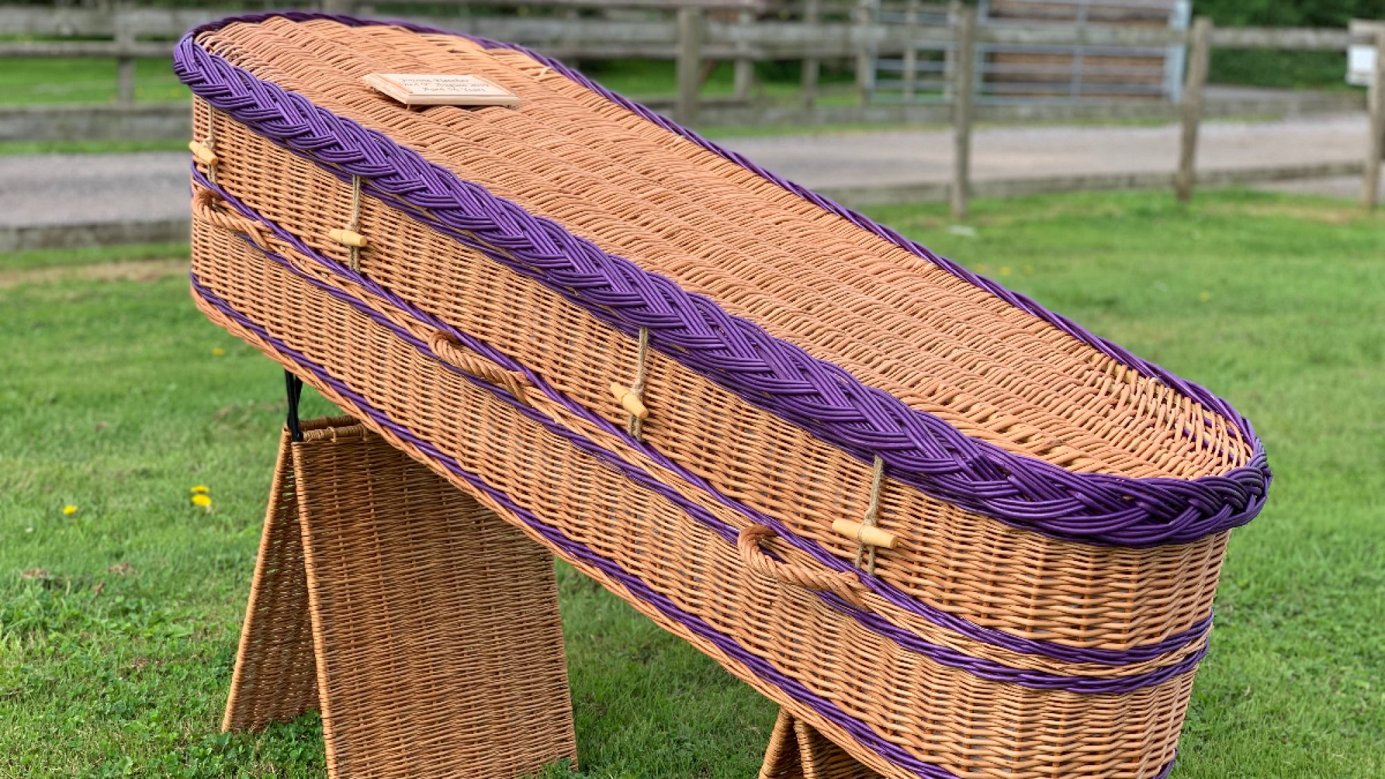 Willow coffins — An ancient craft meets the modern world Talking