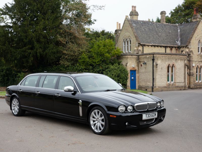 TRADITIONAL BLACK LIMOUSINE