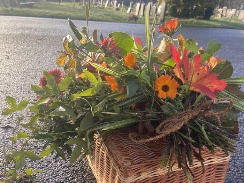 Hand tied sheaf LH